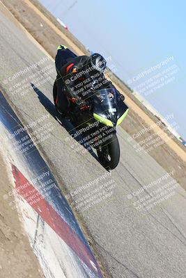 media/Mar-07-2022-Fun Track Dayz (Mon) [[9cc4a7dca7]]/Novice Group/145pm (Grapevine)/